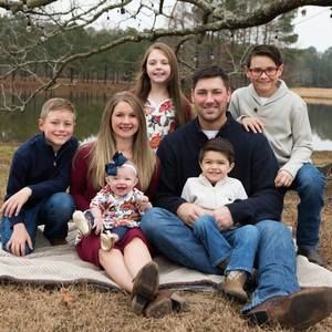 Meet your Posher, Dustin